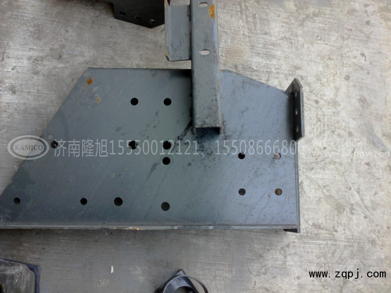 NZ9525930128,保险杠托架,济南隆旭汽车配件有限公司