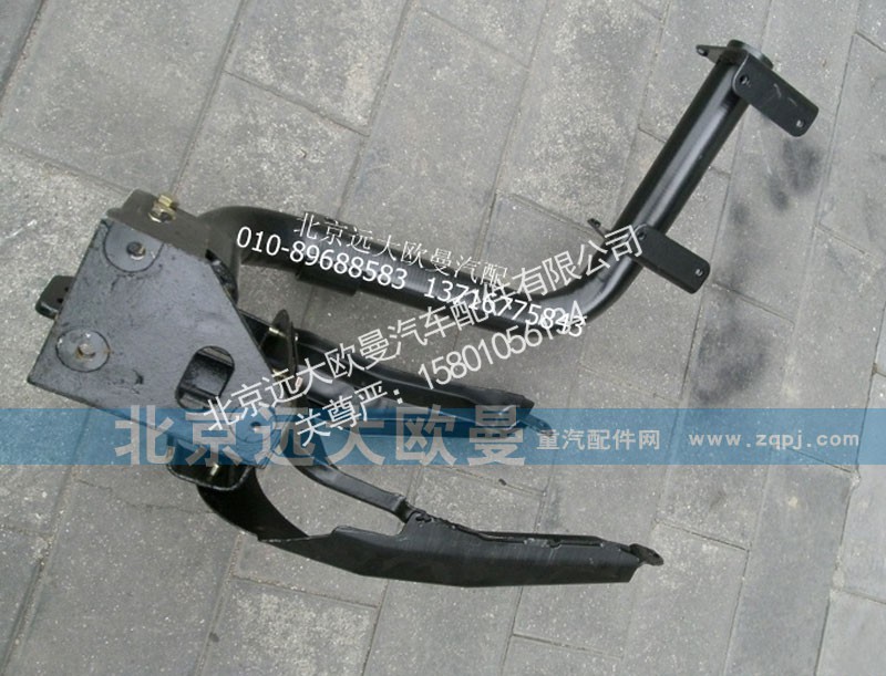 H0831010420A0,保险杠车架安装支架左,北京远大欧曼汽车配件有限公司