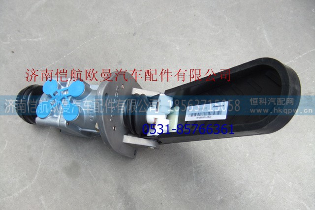 1425335500005,制动总泵带消声器,济南恺航欧曼汽车配件有限公司