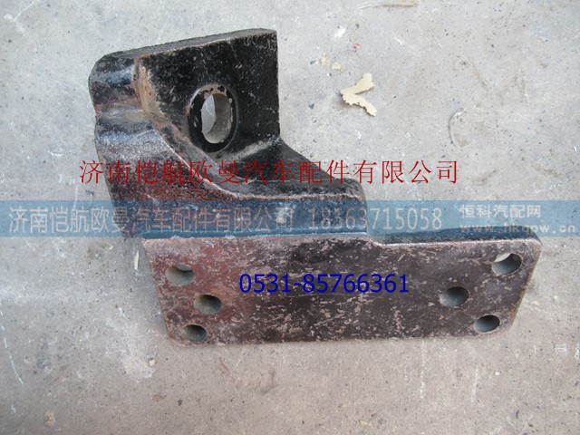 H1101070008A0,发动机前支撑支架右,济南恺航欧曼汽车配件有限公司