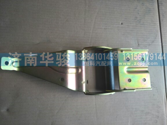 84M-02320 前盖板右铰链总成