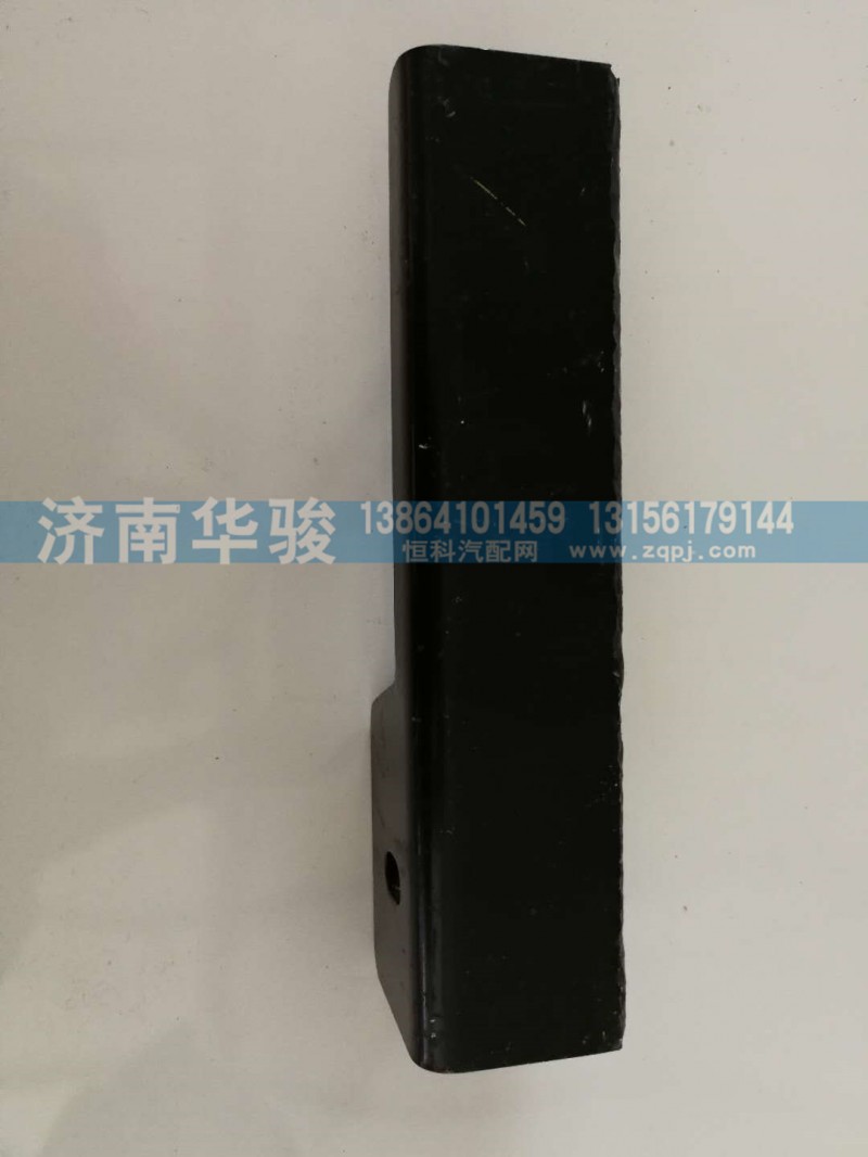 13M-02011-LA 左散热器过渡支架