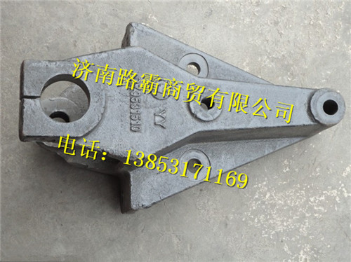 DZ9114520010.,前簧前支架,济南汇德卡汽车零部件有限公司