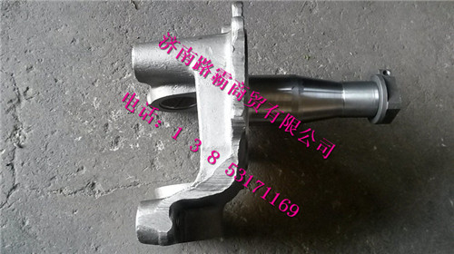 DZ9100410311.jpg,F2000 7.5吨 转向节,济南汇德卡汽车零部件有限公司