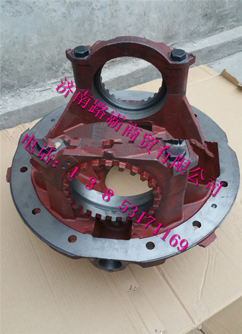 HD469-2402040.jpg,469后桥主减壳,济南汇德卡汽车零部件有限公司