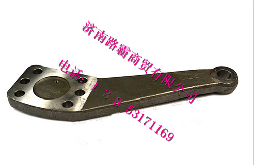 AZ9970410157.jpg,70矿转向横拉杆臂(左,济南汇德卡汽车零部件有限公司