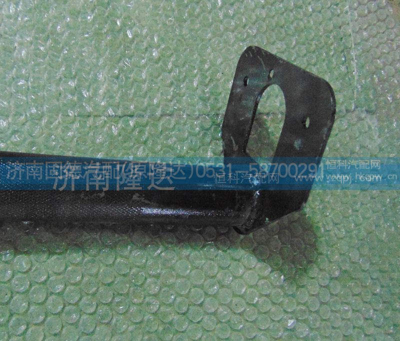 1425131209010,前翼子板支架,济南固德汽车配件有限公司--原隆达