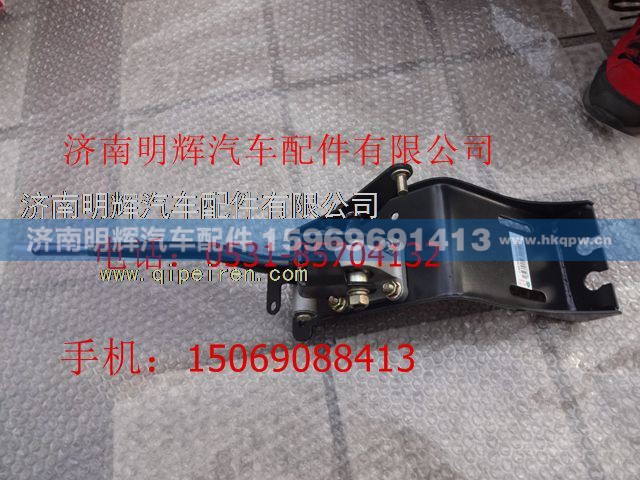 LG9704240001,重汽豪沃轻卡配件操纵器总成,济南明辉汽车配件有限公司