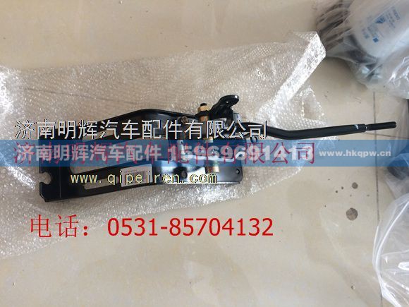 LG9704240249,重汽豪沃轻卡配件操纵器总成（选档臂左置）,济南明辉汽车配件有限公司