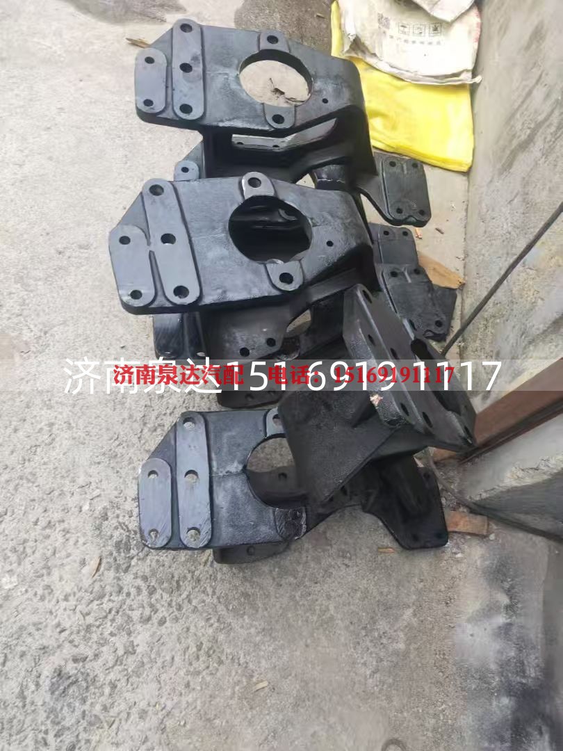 DZ95319430010,方向机支架,济南泉达汽配有限公司
