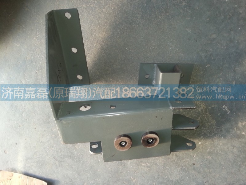 WG9125190803,油浴式空滤器支架,济南嘉磊汽车配件有限公司(原济南瑞翔)
