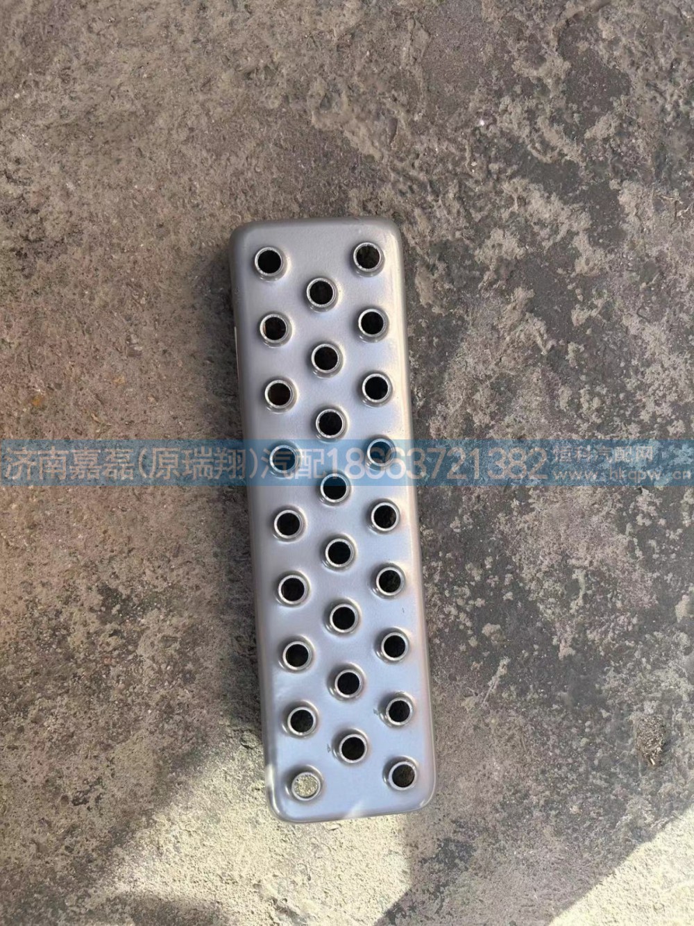 710W42902-0288汕德卡侧扶梯踏板防滑板