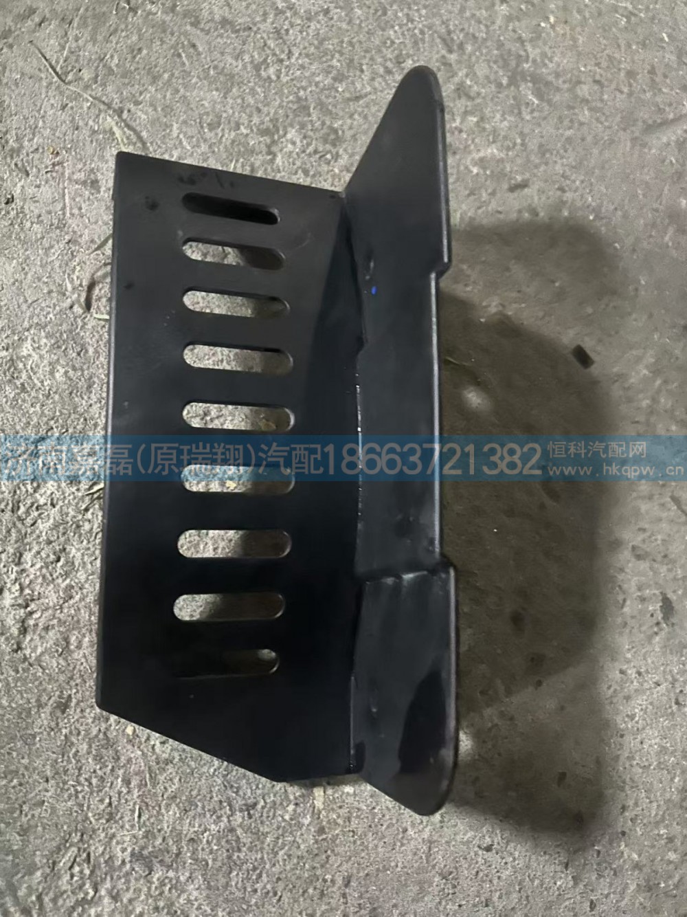 WG1642931001保险杠装饰板左10款