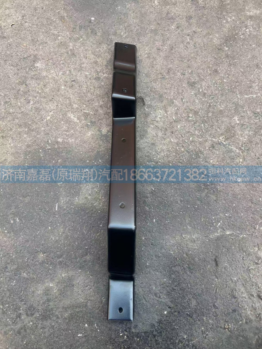 WG1664235026豪沃T5G右后挡泥板支架（内）