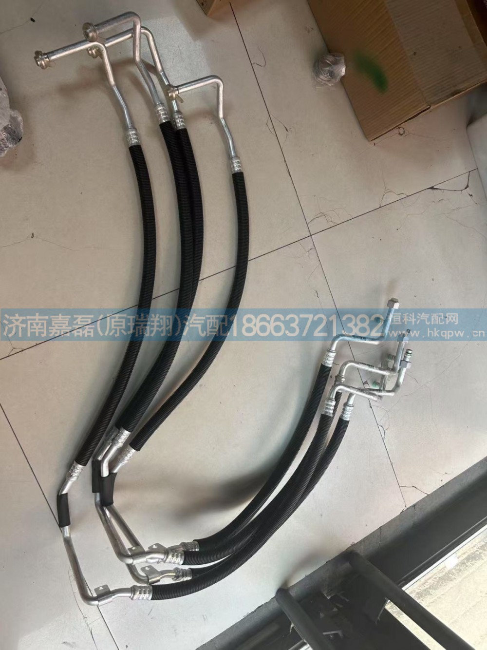 WG1671820262重汽亲人配件 豪瀚蒸-压低压管路总成