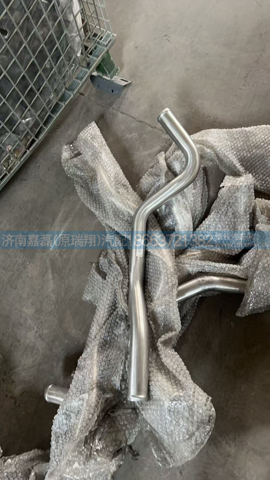 WG9525532147缓速器出水钢管