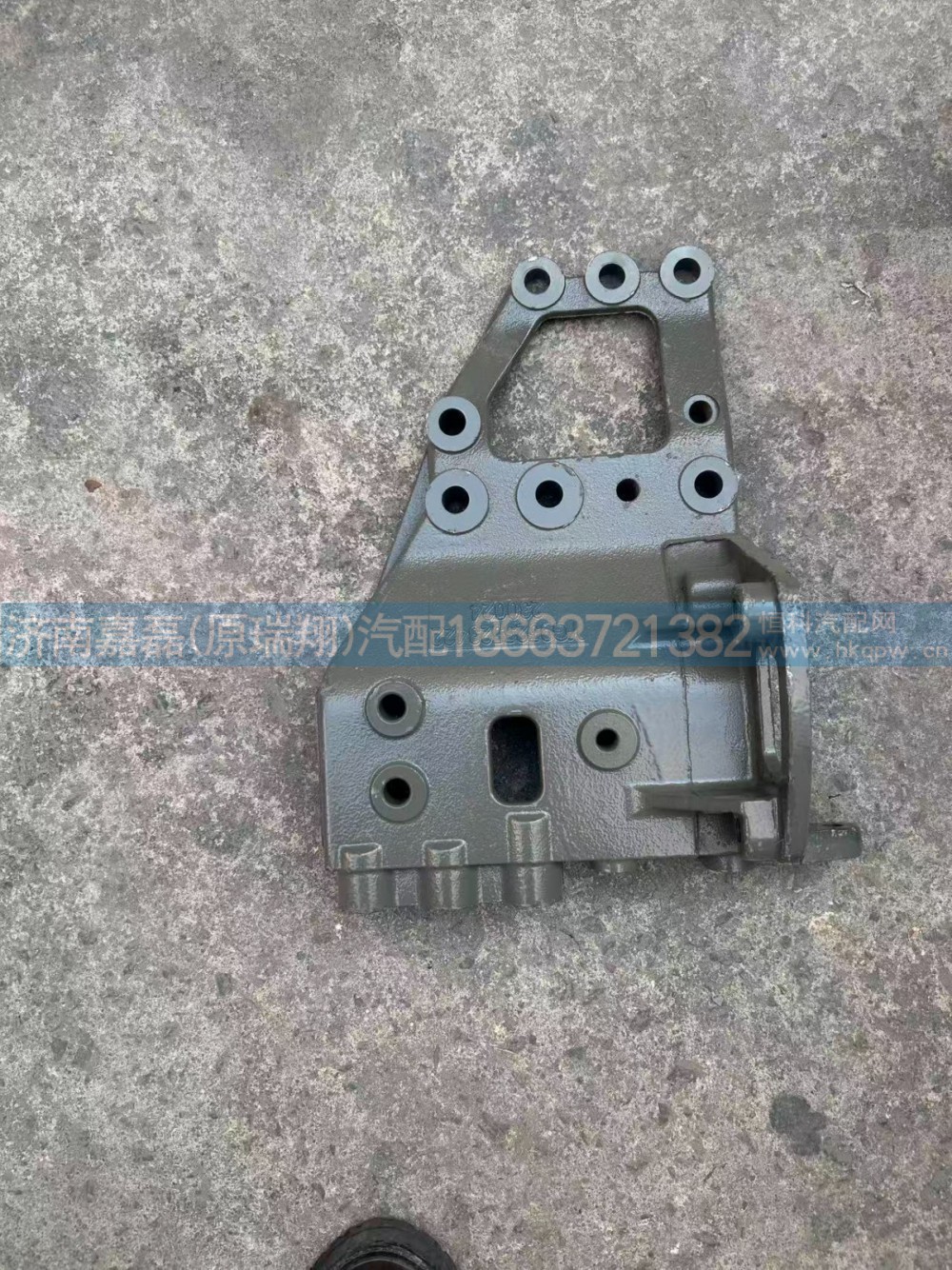 YG9525523422豪瀚MAX前悬组合右支架