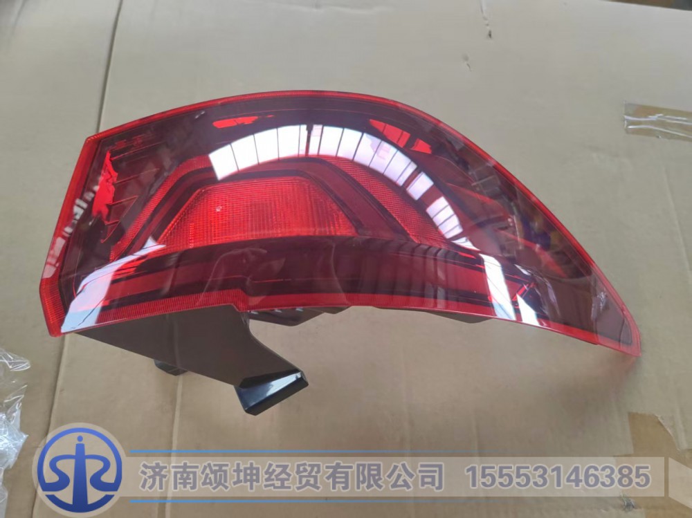 10017382  后组合灯侧围总成