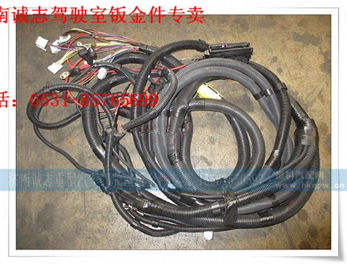 DZ9100774331,,济南诚志重型汽车驾驶室钣金件专卖
