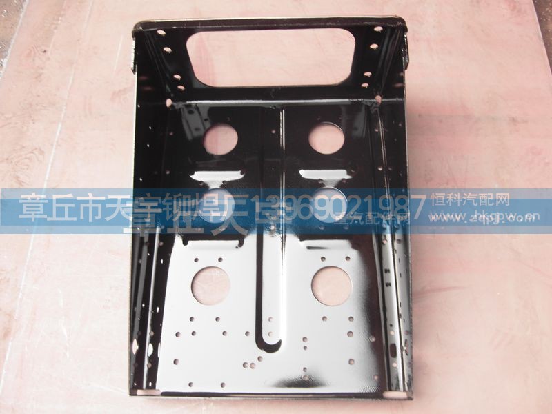 DZ95189761010,电瓶箱体,章丘市丰祥宇业汽配有限公司
