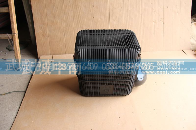 KC9725190055,油滤式滤清器总成（上进气口）塑料,济南武城重型车外饰件厂