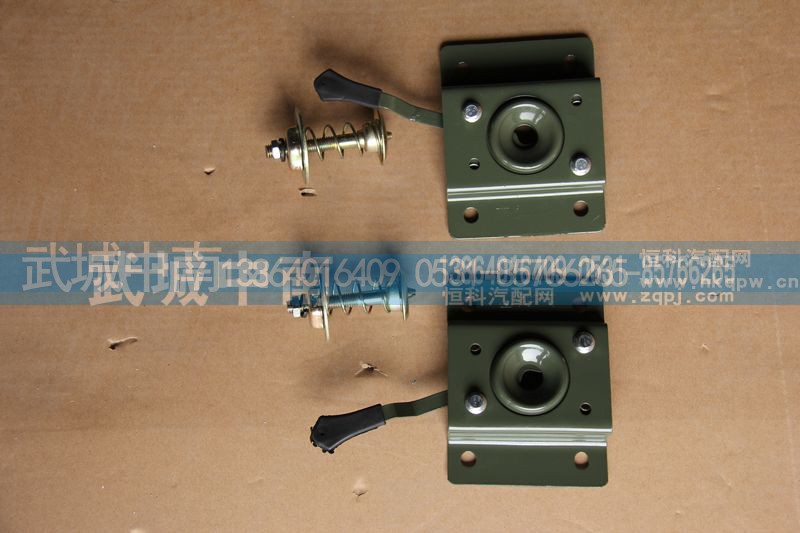 WG1664110027/28,左右面罩锁A7,济南武城重型车外饰件厂