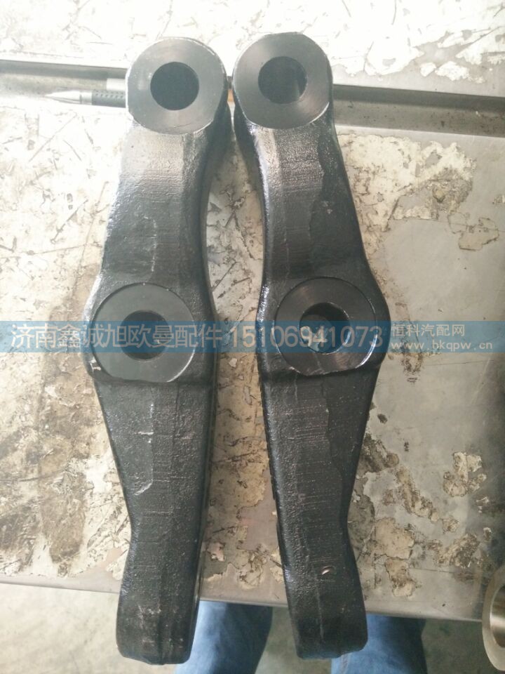 QT50A02-3001005/6,欧曼横拉杆臂,济南鑫诚旭欧曼汽车配件有限公司