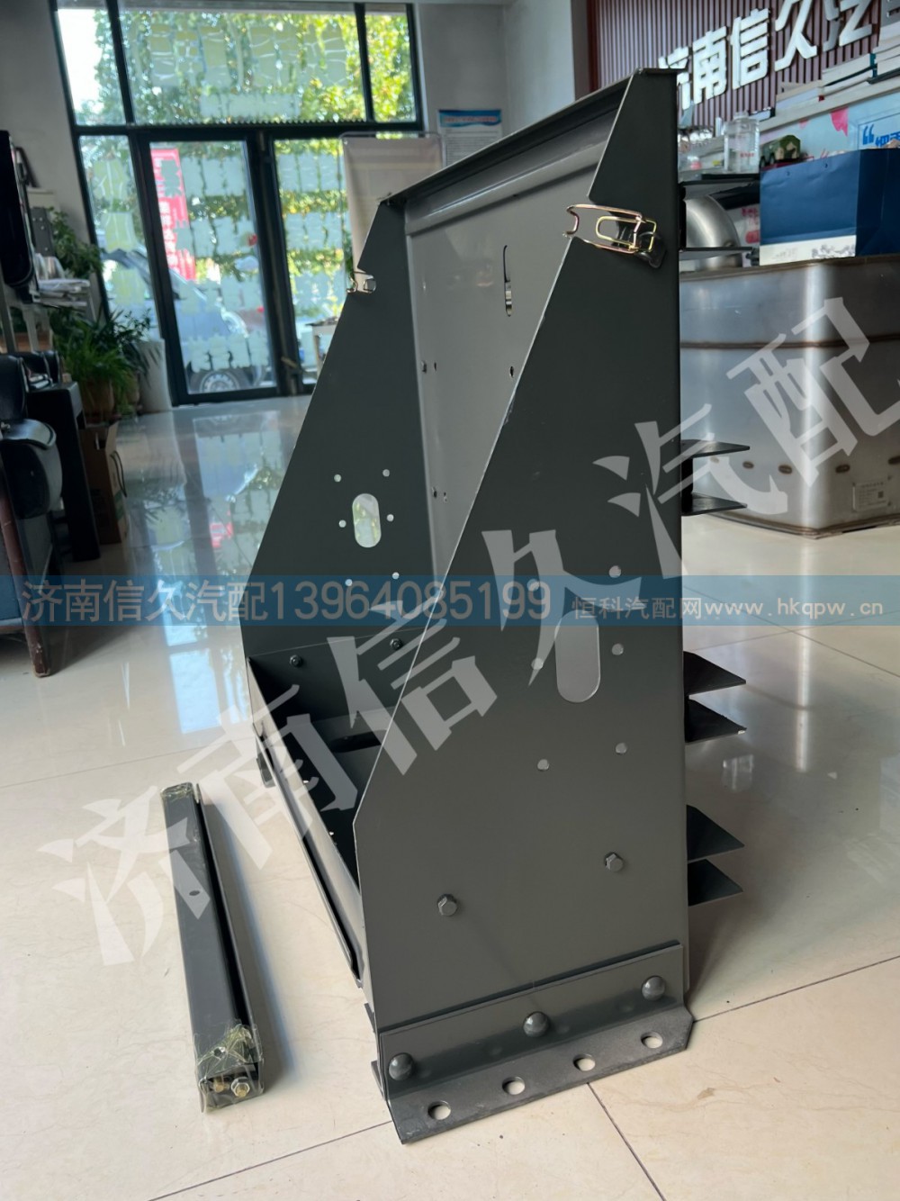 AZ9925761150,电瓶箱体,济南信久汽配销售中心