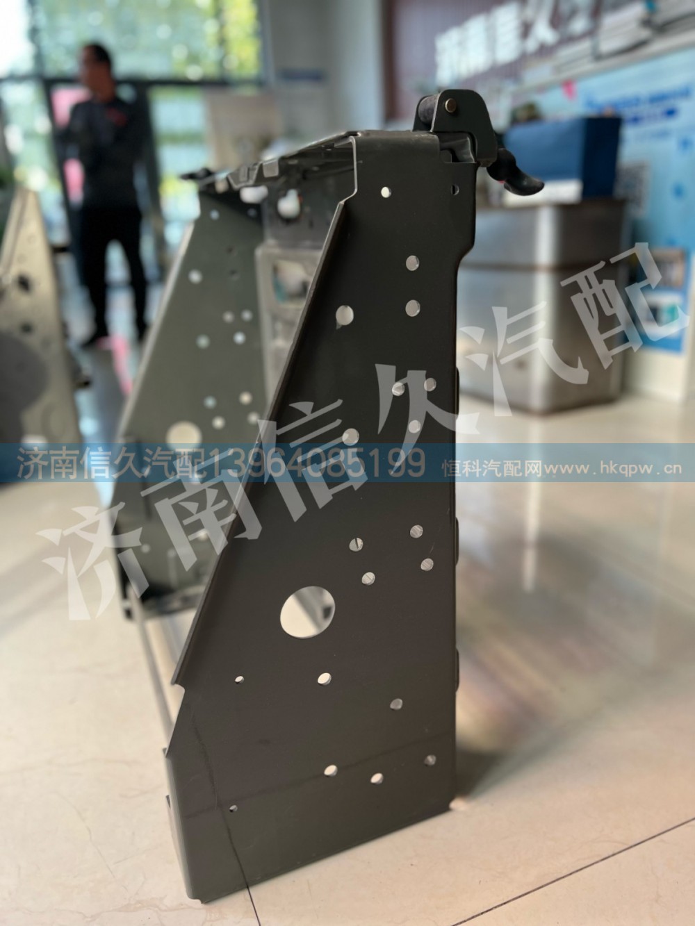 YG9000766108,電瓶箱體總成,濟(jì)南信久汽配銷售中心