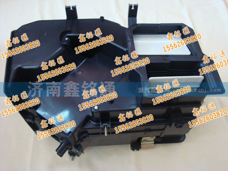 1B22081100003,暖風機,濟南晨駿汽車空調(diào)有限公司