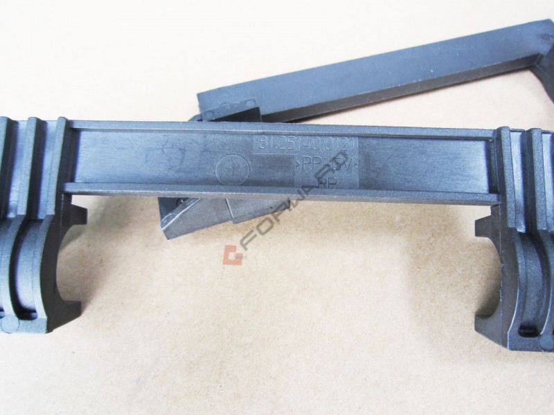 81.25140-0121,Front panel lamp holder,濟(jì)南向前汽車配件有限公司