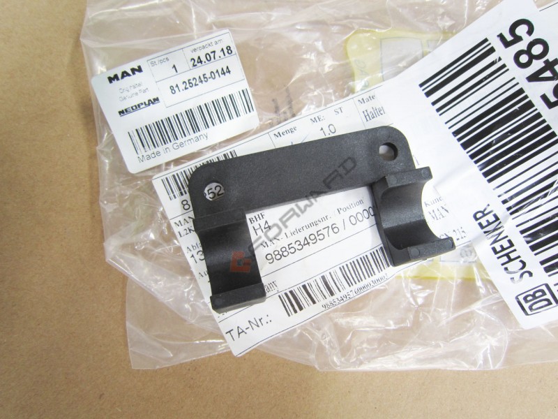 81.25245.0144,Anti-fog lamp fixing bracket,濟(jì)南向前汽車配件有限公司