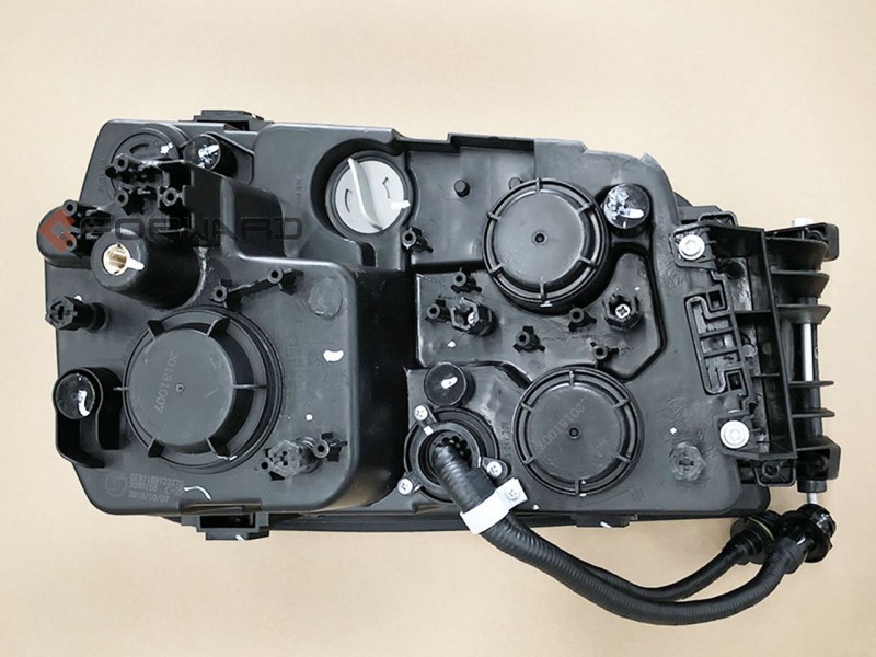 DZ97189723270,Left headlamp (electrical adjustment) engineering vehicle,濟(jì)南向前汽車配件有限公司