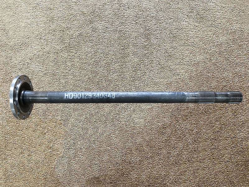 HD90129340348,半轴（右）HDZ425，Half-axis (right) HDZ425,济南向前汽车配件有限公司