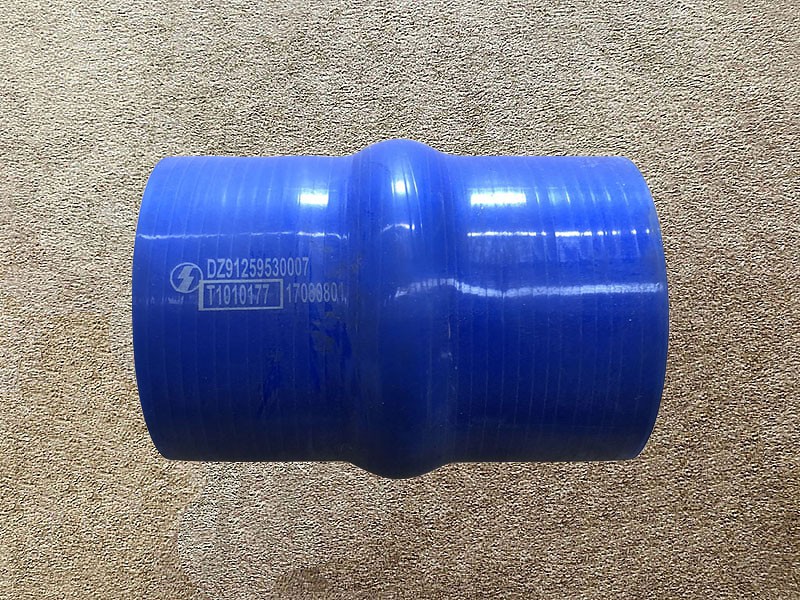 DZ91259530007,內(nèi)氟外硅膠管（Φ60），F(xiàn)luorine in outer silicone tube (Φ 60),濟南向前汽車配件有限公司