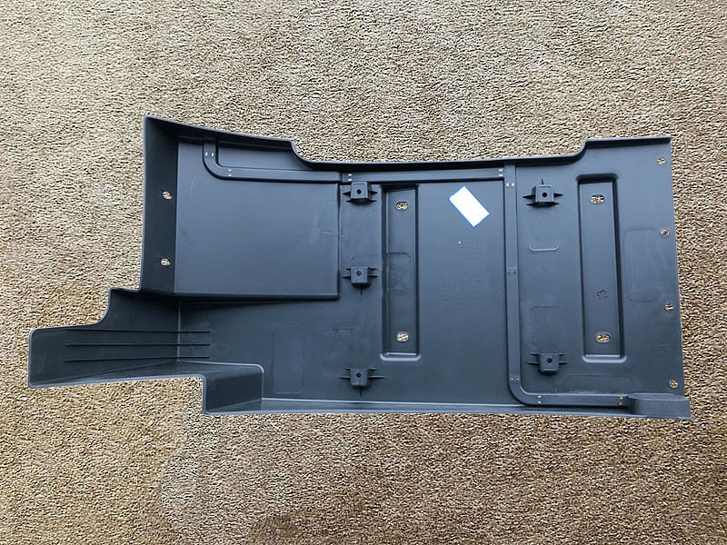 DZ15221232705,Right rear wing subplate,济南向前汽车配件有限公司