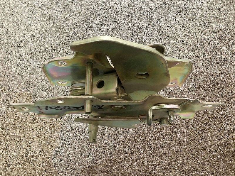 70AP-05011,Rear enclosure left lock body,濟(jì)南向前汽車配件有限公司