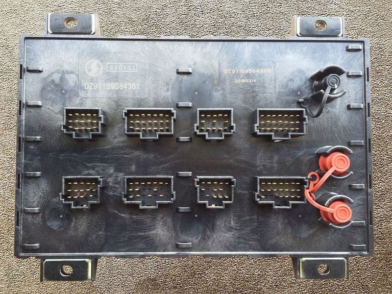 DZ97189584380,Electrical panel (X3000),济南向前汽车配件有限公司