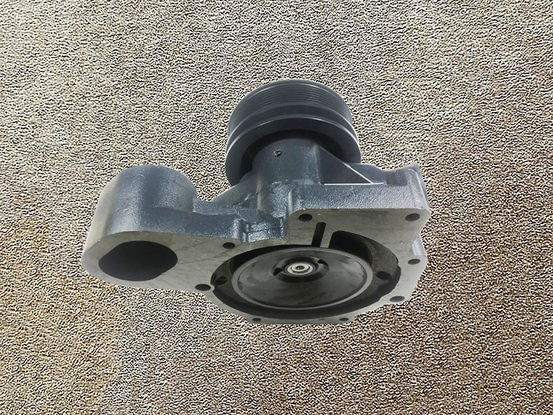 61800061007,water pump assembly,济南向前汽车配件有限公司
