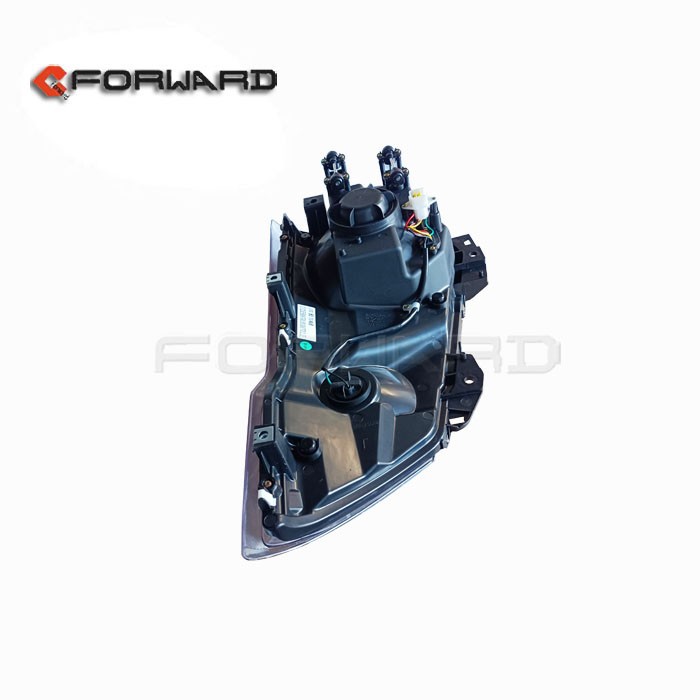 JL1371010207A0,Right front combination light,济南向前汽车配件有限公司
