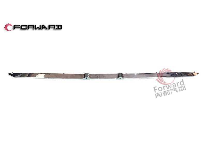 XGA28EWZF411R-03521  保险杠下装饰条三,The third lower decorative strip of the bumper,济南向前汽车配件有限公司