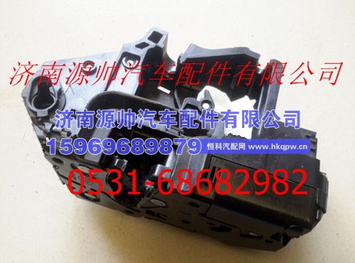 北方奔驰V3车门锁 北方奔驰V3驾驶室