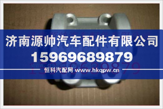 重汽发动机机机油滤清器底座组件VG1500070051