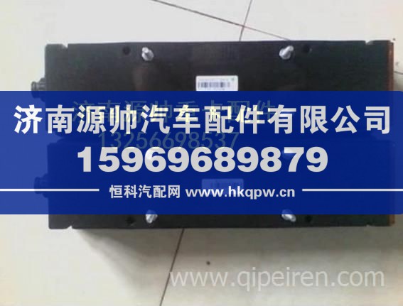 重汽豪沃A7T7組合后尾燈 重卡駕駛室事故車配件
