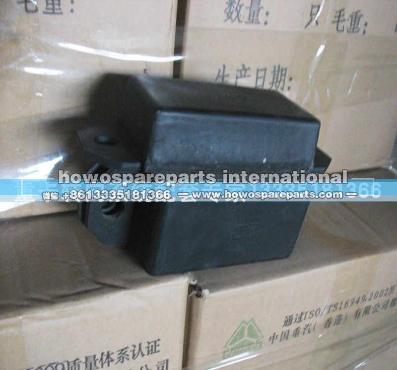 AZ9323520010,前簧限位块,济南冠泽卡车配件营销中心