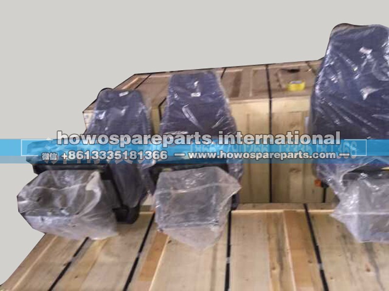 AZ1642510011,HOWO轻量化右座椅,济南冠泽卡车配件营销中心