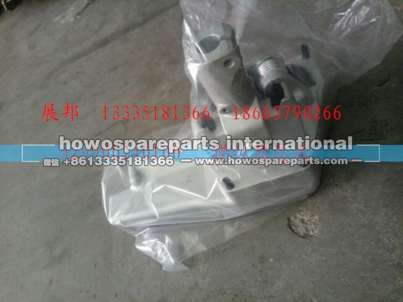 AZ9900240100,操纵器总成,济南冠泽卡车配件营销中心