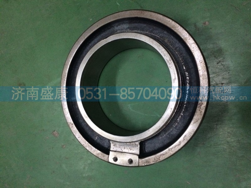 AZ9970340017,后轮油封座,济南盛康汽车配件有限公司