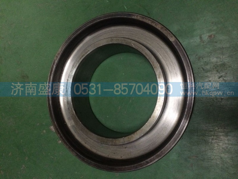AZ9970340017,后轮油封座,济南盛康汽车配件有限公司