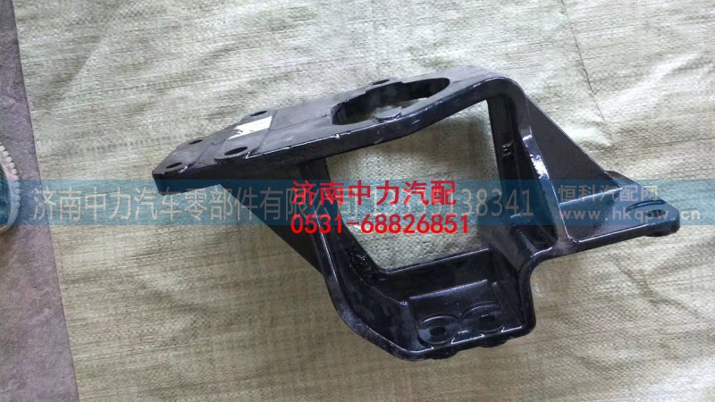 陕汽德龙方向机支架DZ95319470011